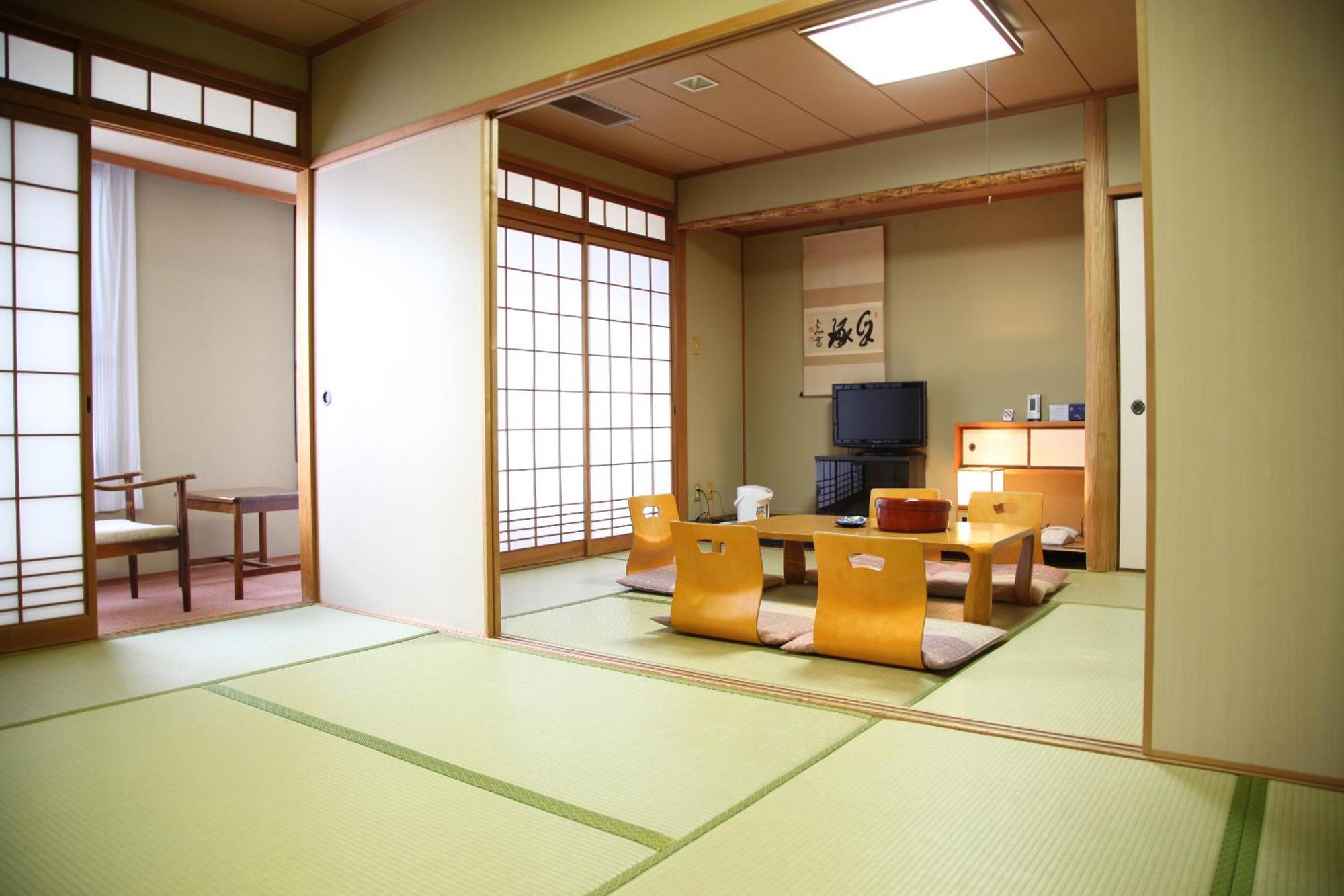 ホテル　ルナパーク 愛媛県 エクステリア 写真